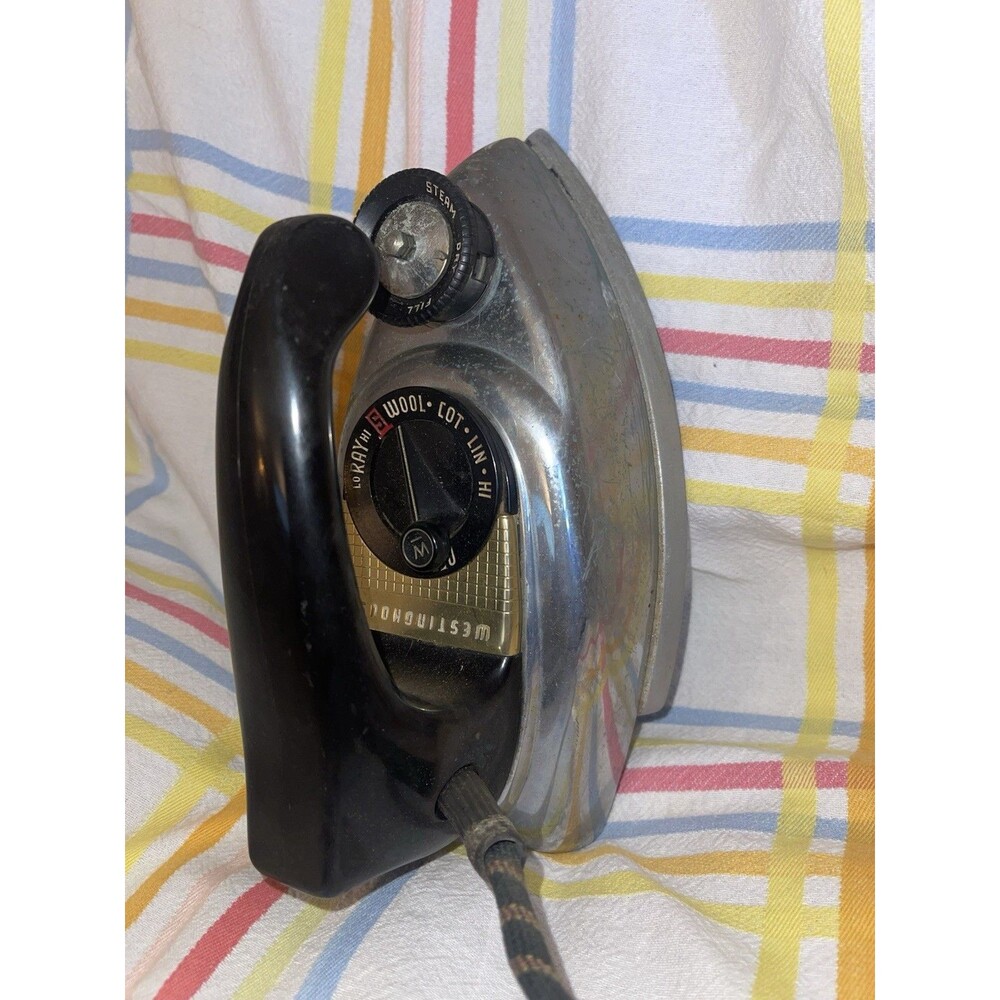 Westinghouse IS-521 Adjust-O-Matic Vintage Steam Iron *Untested*